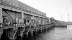 Новосибирская ГЭС. Фото Сергея ДЯТЛОВА.