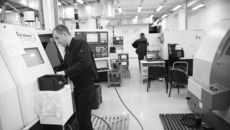 Производственные мощности новосибирского технопарка уникальны в масштабах всей России. Фото Михаила ПЕРМИНА.