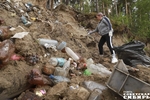 Усилиями волонтеров берега водоемов области и мегаполиса очищаются локально. Нужна системная работа и ужесточение санкций в отношении нарушителей экологического законодательства. Иначе все добровольческие субботники выглядят насмешкой. Фото: архив ИД «СОветская Сибирь»
