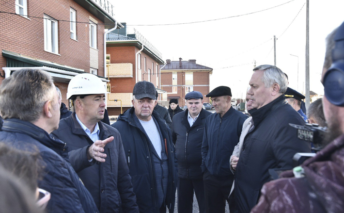 До конца года в Татарске сдадут в эксплуатацию пять многоквартирных домов для сирот и бюджетников — строители работают с опережением графика. Фото: nso.ru