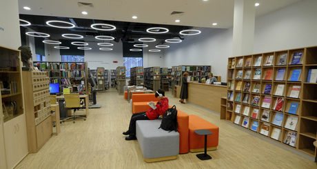 В Академгородке полным ходом строится уже вторая очередь студенческого кампуса мирового уровня. На объекте на прошлой неделе побывал министр науки и высшего образования России Валерий Фальков. Вместе с губернатором Андреем Травниковым они посетили также площадку строительства Центра коллективного пользования «Сибирский кольцевой источник фотонов», обсудили со специалистами степень готовности объекта. Фото: пресс-служба губернатора и правительства Новосибирской области