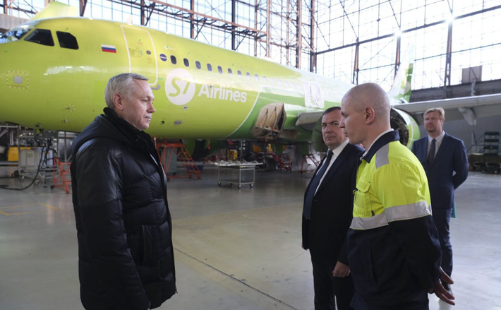 Благодаря старту проекта «Сибири» появляются принципиально новые для новосибирского образования направления — подготовки летного состава. В частности, автотранспортный колледж уже второй год подряд будет готовить бортпроводников. Фото: nso.ru