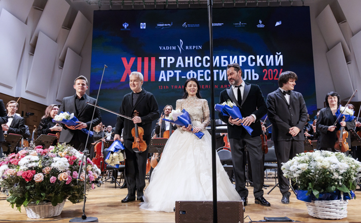 17 марта Президент России Владимир Путин приветствовал гостей и участников XIII Транссибирского Арт-Фестиваля, который открылся масштабным концертом. 
Фото предоставлено Новосибирской государственной филармонией / Александр Иванов