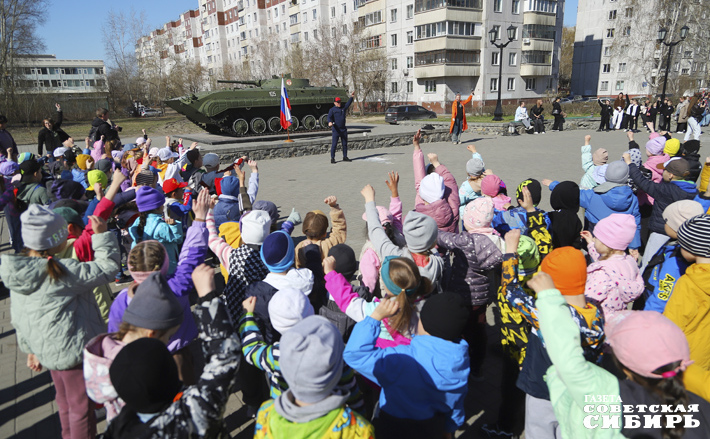 Более 100 участников зарядились энергией и хорошим настроением на весь день. Фото: Андрей Заржецкий