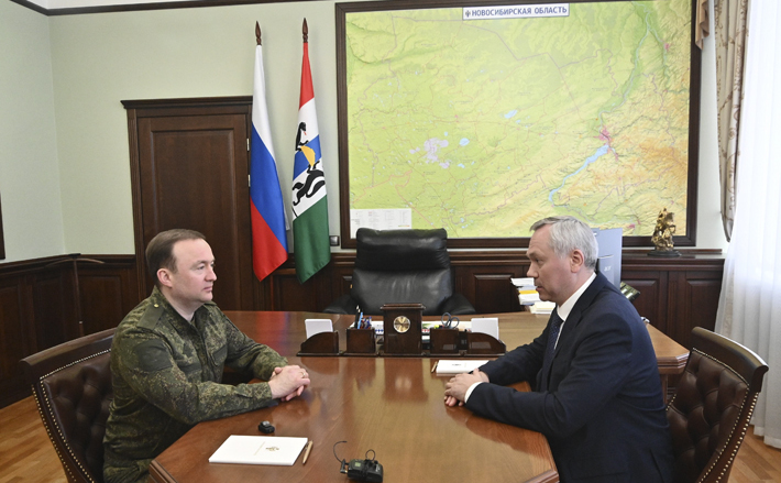 Глава региона подтвердил, что укрепление материальной базы славного Новосибирского высшего военного командного училища и реновация инфраструктуры военного городка в Новосибирске чрезвычайно важны для области. Фото: Минобороны России