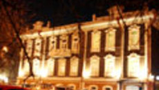 048-02.jpg