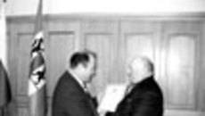 057-01.jpg