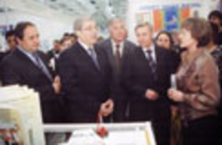 066-12.jpg