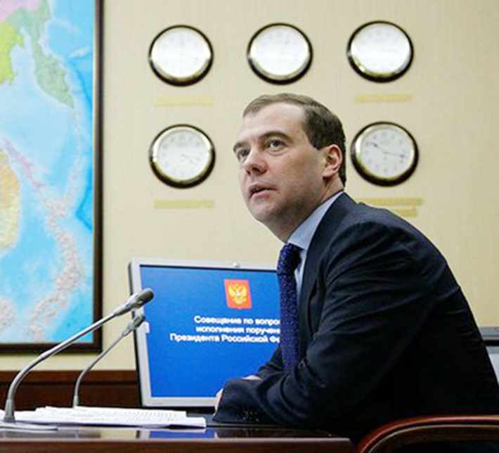 Президент России Дмитрий Медведев во время видеоконференции.
