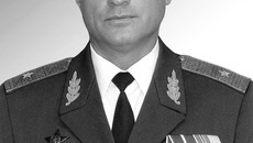 Командующий Краснознаменным общевойсковым объединением краснознаменного ЦВО генерал-майор Василий ТОНКОШКУРОВ
