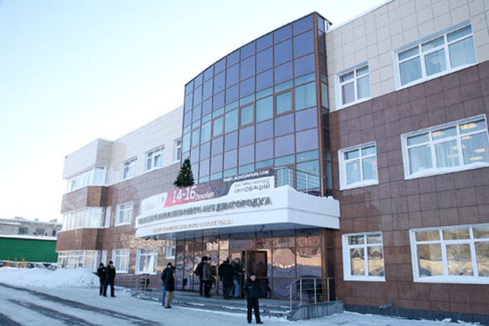 Технопарк и аэропорт — знаковые точки. Фото Михаила ПЕРМИНА