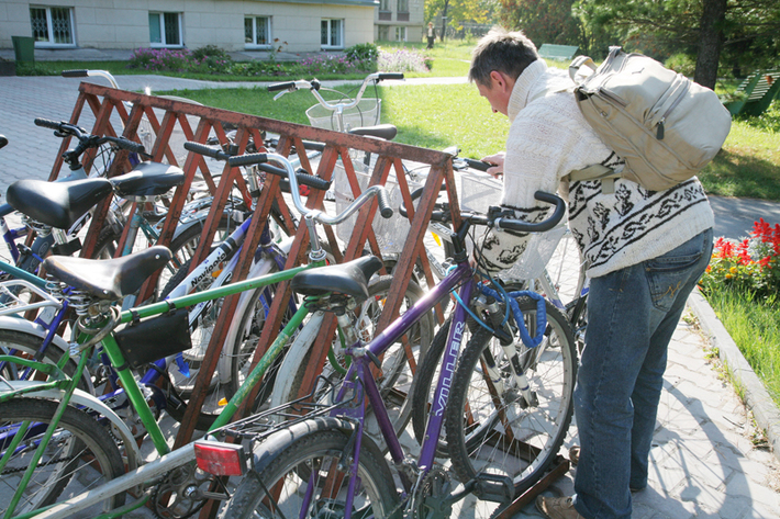 Неплохая альтернатива автотранспорту во время любого кризиса. Фото Андрея БАУЛИНА. Архив