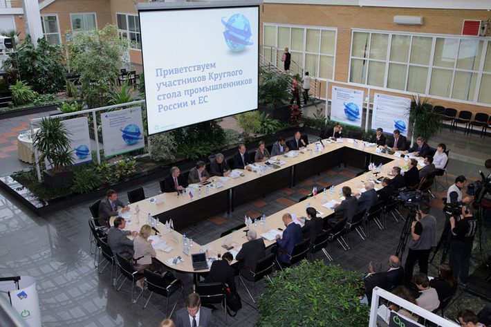 В семинаре приняли участие бизнесмены стран  Западной Европы и России, представители правительства Новосибирской области. Фото Павла КОМАРОВА