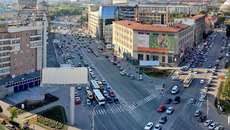 Масштабы мегаполиса особенно ощутимы с высоты птичьего полёта. Фото Павла КОМАРОВА