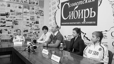 Спортсмены в гостях  у «СовСибири». Фото Михаила ПЕРМИНА