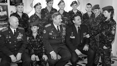 Ветераны боевых действий в Афганистане Николай Голубятников, Владимир Шуплецов и Николай Кудрявцев на встрече с членами военно-патриотического клуба «Юнармеец» Колыванского района (февраль, 2010 год). Фото Сергея ДЯТЛОВА