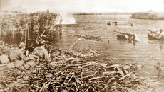 Советские войска форсируют Днепр