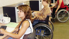 Трудоустройство инвалидов — важная социальная задача. Фото с сайта www.34.ua