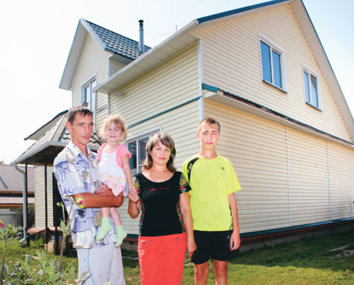 Мой коттедж — моя крепость. Фото Павла КОМАРОВА