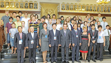 Традиционное фото на память. Фото пресс-центра мэрии