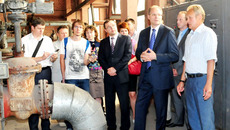 В Бердске губернатор посетил ряд  социальных объектов. Фото пресс-службы губернатора и правительства Новосибирской области