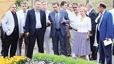 Мэр подчеркнул, что новинки, которые были продемонстрированы на фестивале, воплотятся в будущих  проектах городского ландшафтного дизайна. Фото предоставлено пресс-службой мэрии