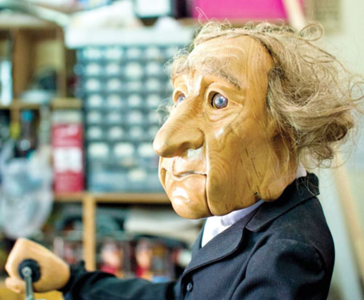 Фото Дениса ТИТОВА и с сайта www.animatronic.ru