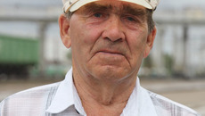 Виктор Федорович Синицын частенько приходит на родную станцию. Фото автора