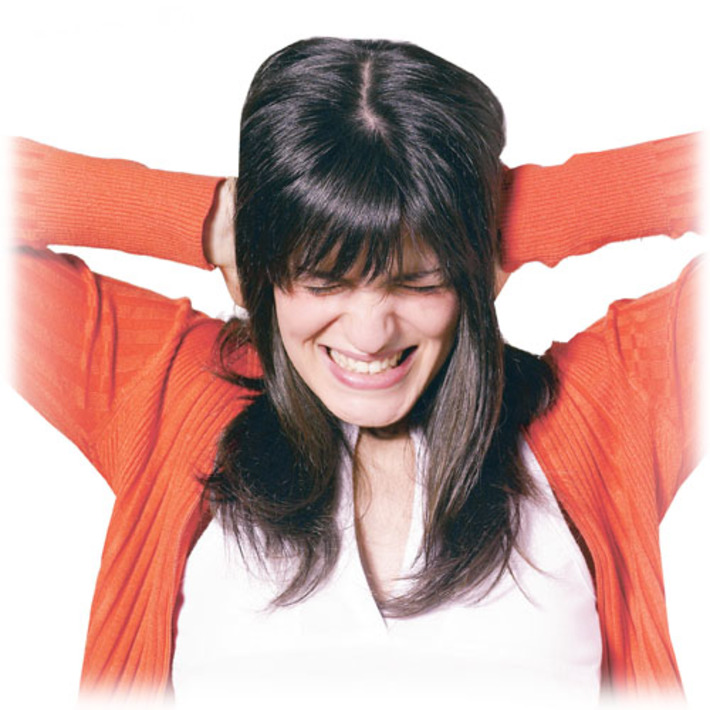 Шумные соседи — испытание для слуха и нервов. Фото с сайта www.mdom.biz