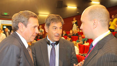 Участники форума подчеркнули, что локомотивом развития должно стать образование. Фото пресс-центра мэрии