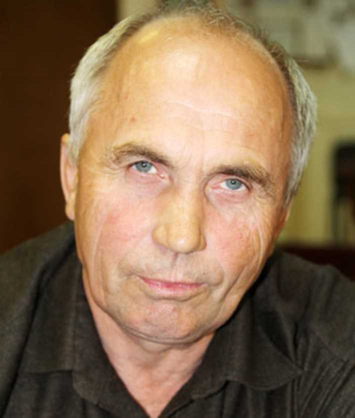 Александр Подфатченко отработал  на Западно-Сибирской железной дороге 31 год . Фото Елены КОСТИНОЙ