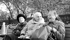 Быть счастливым  в преклонные годы. Фото Михаила ПЕРМИНА