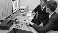 Ученики гимназии № 1 сильны как в гуманитарных, так и в точных науках. Фото Михаила ПЕРМИНА