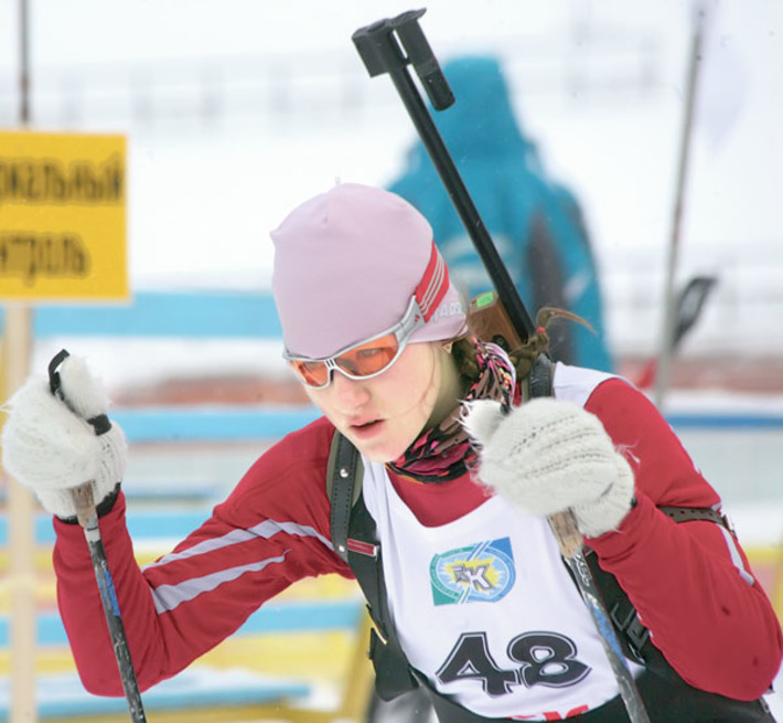 Молодежь проверила свои силы под взором великого чемпиона. Фото Михаила ПЕРМИНА