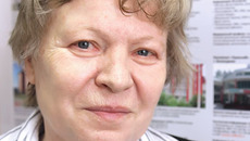 Лидия Николаевна приросла душой к Новосибирску. Однако еще один город она любит не меньше — Ленинград, нынешний Санкт-Петербург, где проживает сестра. В отпуске они семьей часто гуляли по ленинградским улочкам и проспектам, всегда предпочитая эти путешествия поездкам  в санаторий. Фото Елены КОСТИНОЙ