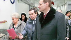 На ярмарке представлен широкий ассортимент качественных продуктов по приемлемым ценам. Фото Аркадия УВАРОВА