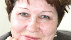 Почетный работник Западно-Сибирской магистрали  Зинаида Александровна Титова. Фото Елены КОСТИНОЙ