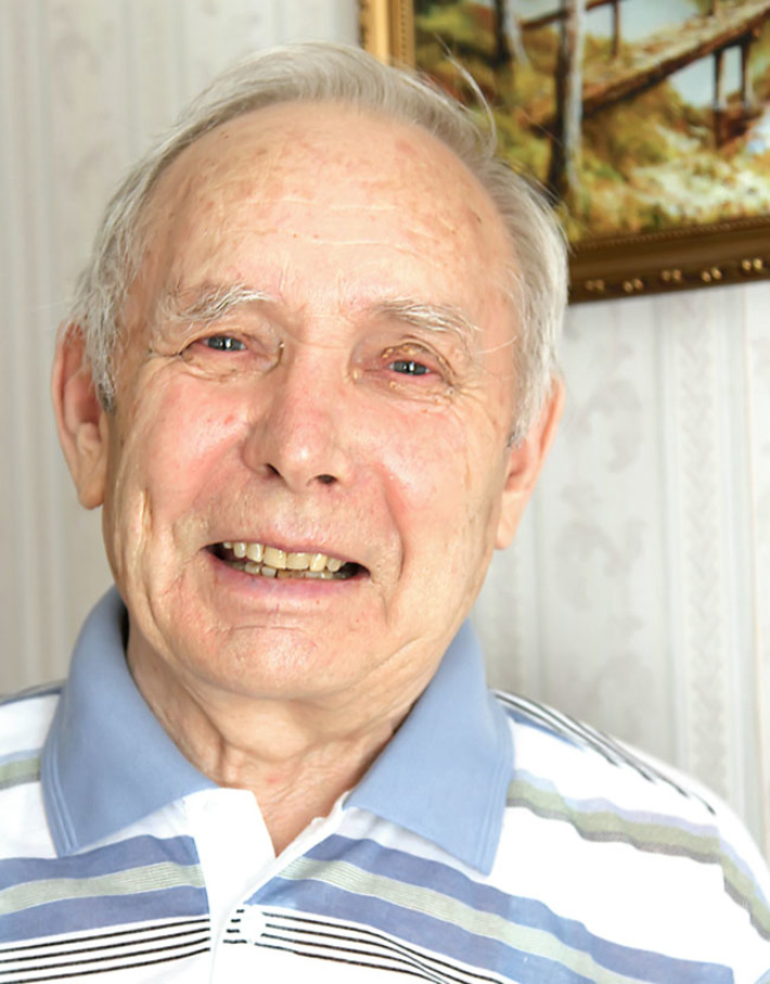 Владимир Николаевич Дюков ценит в людях порядочность и профессионализм и не выносит некомпетентности.  Фото Елены КОСТИНОЙ