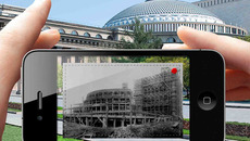 На месте сегодняшнего с помощью смартфона можно увидеть изображение строившегося оперного. Фото предоставлено Музеем города Новосибирска