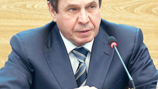 Владимир Городецкий выступил с отчетом о деятельности мэра и мэрии Новосибирска в 2013 году. Фото Аркадия УВАРОВА