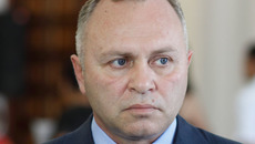 Наибольшую поддержку от выборщиков получил исполняющий обязанности мэра Владимир Знатков. Фото Аркадия УВАРОВА