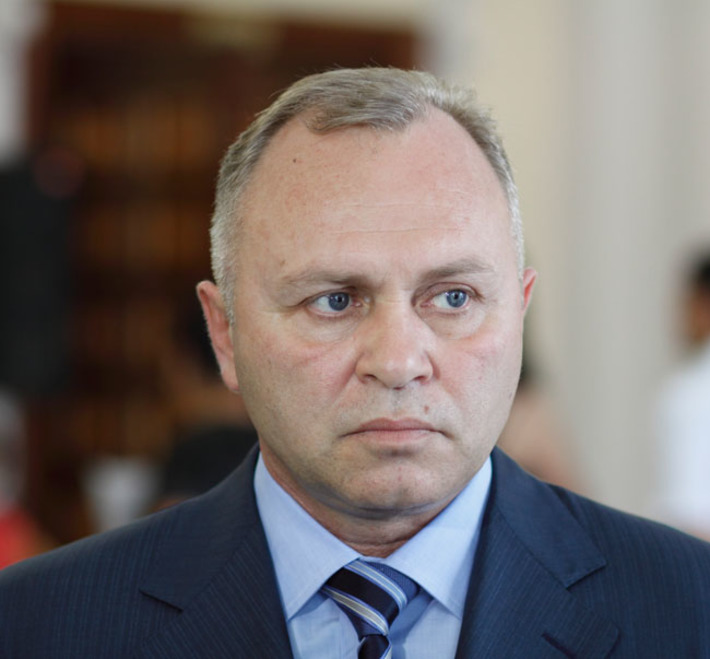 Наибольшую поддержку от выборщиков получил исполняющий обязанности мэра Владимир Знатков. Фото Аркадия УВАРОВА