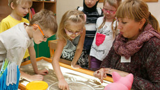 Сохранены суммы средств предоставления образовательных, медицинских и социальных услуг. Фото Аркадия УВАРОВА