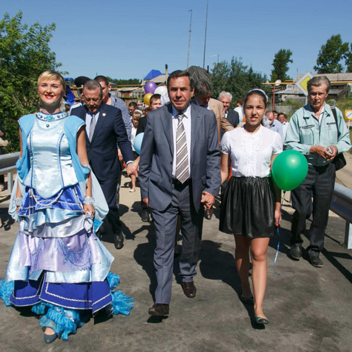 Врио губернатора Владимир Городецкий на открытии нового моста. Фото Аркадия УВАРОВА