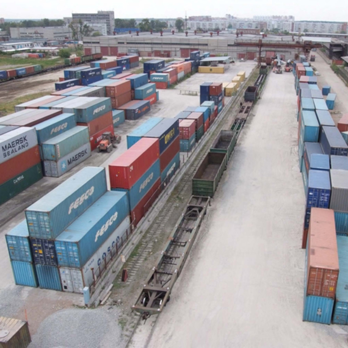 Новосибирск — крупнейший транспортно-логистический узел. Фото с сайта www.stellssib.tu