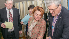 На конференции состоялось тайное голосование по выборам новых членов регионального политического совета партии. Фото Валерия ПАНОВА