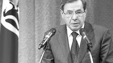 На форуме выступил губернатор Владимир Городецкий. Фото Аркадия УВАРОВА