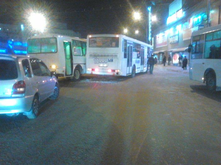 Фото с места предоставлены ГИБДД Новосибирска