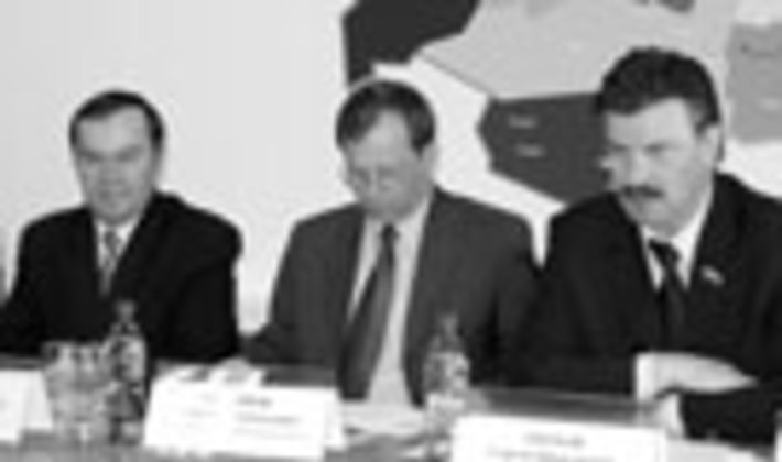 066-03.jpg