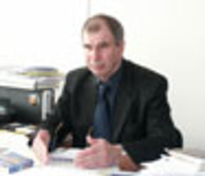 081-05.jpg